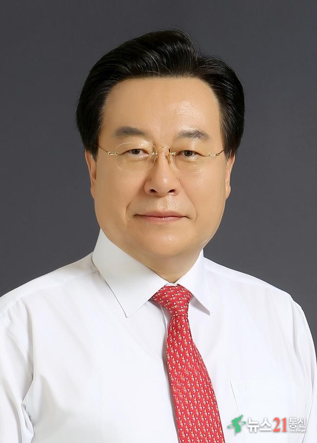 박상웅 의원,“한미관세 협상 지연전략 아닌가”  김정관 산업통상부 장관“협상에 (장관)직 걸겠다”